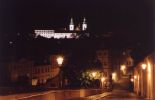 Pohlad z Pražského hradu na večernú Malú Stranu