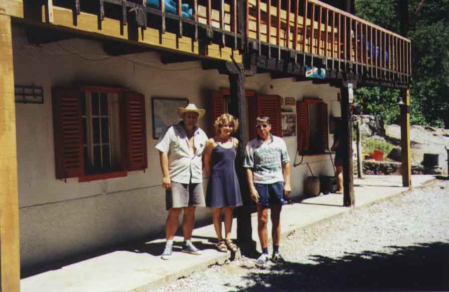 If picture is not shown here, it probably doesnot exist for this quality ... (choose another quality)