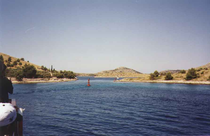 If picture is not shown here, it probably doesnot exist for this quality ... (choose another quality)