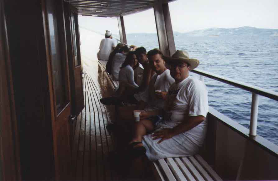 If picture is not shown here, it probably doesnot exist for this quality ... (choose another quality)