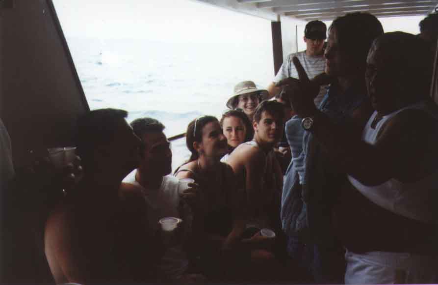 If picture is not shown here, it probably doesnot exist for this quality ... (choose another quality)