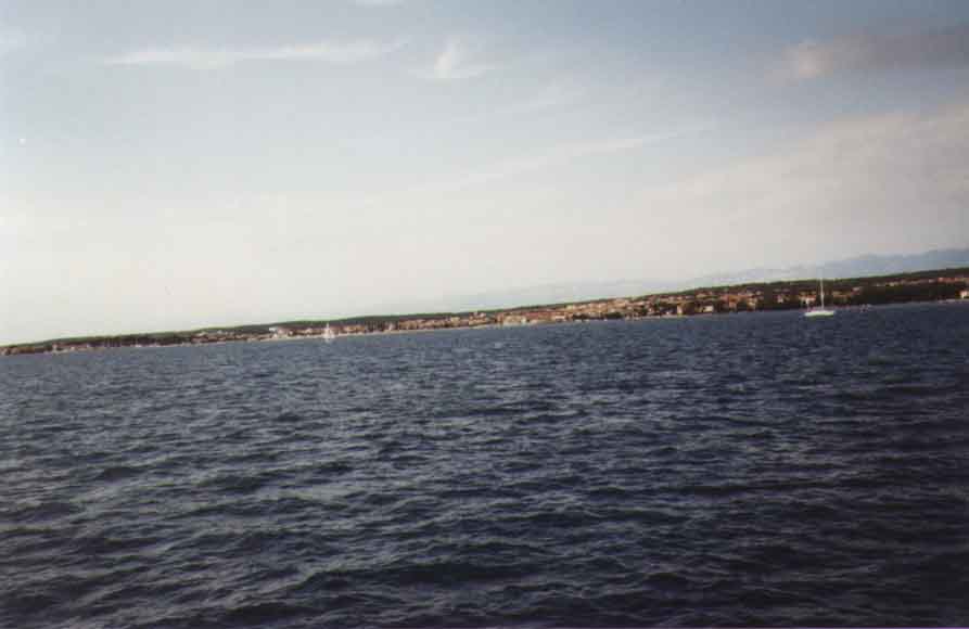 If picture is not shown here, it probably doesnot exist for this quality ... (choose another quality)