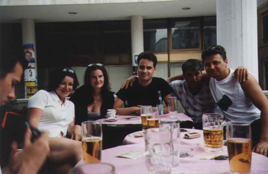 If picture is not shown here, it probably doesnot exist for this quality ... (choose another quality)