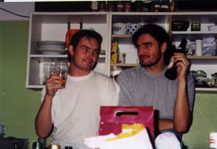 If picture is not shown here, it probably doesnot exist for this quality ... (choose another quality)