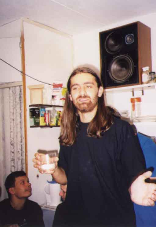 If picture is not shown here, it probably doesnot exist for this quality ... (choose another quality)