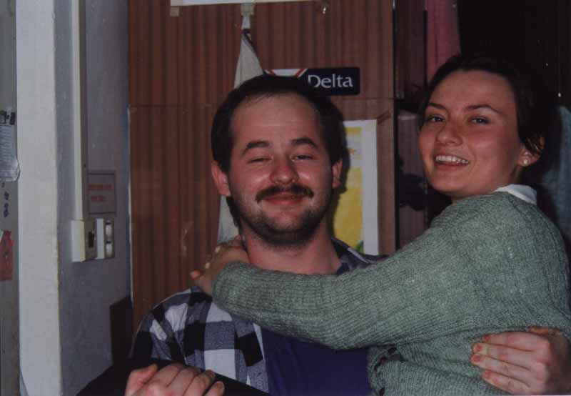 If picture is not shown here, it probably doesnot exist for this quality ... (choose another quality)