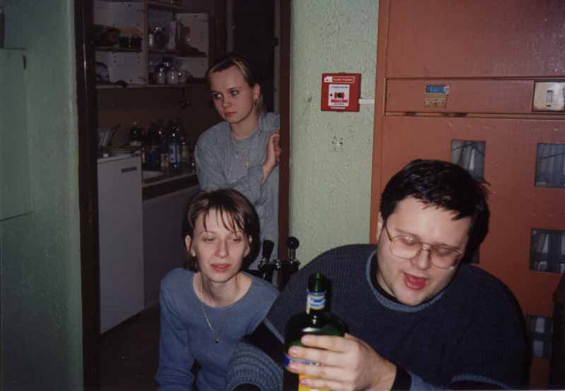 If picture is not shown here, it probably doesnot exist for this quality ... (choose another quality)