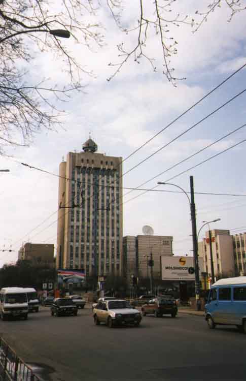 If picture is not shown here, it probably doesnot exist for this quality ... (choose another quality)