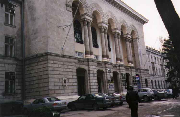 If picture is not shown here, it probably doesnot exist for this quality ... (choose another quality)