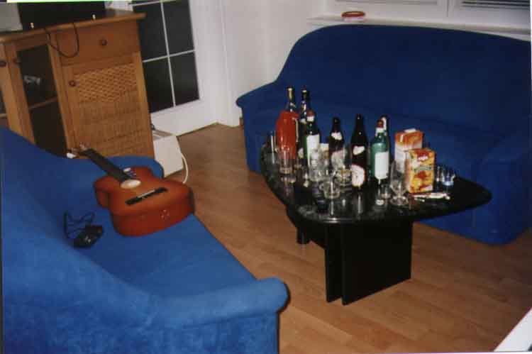 If picture is not shown here, it probably doesnot exist for this quality ... (choose another quality)