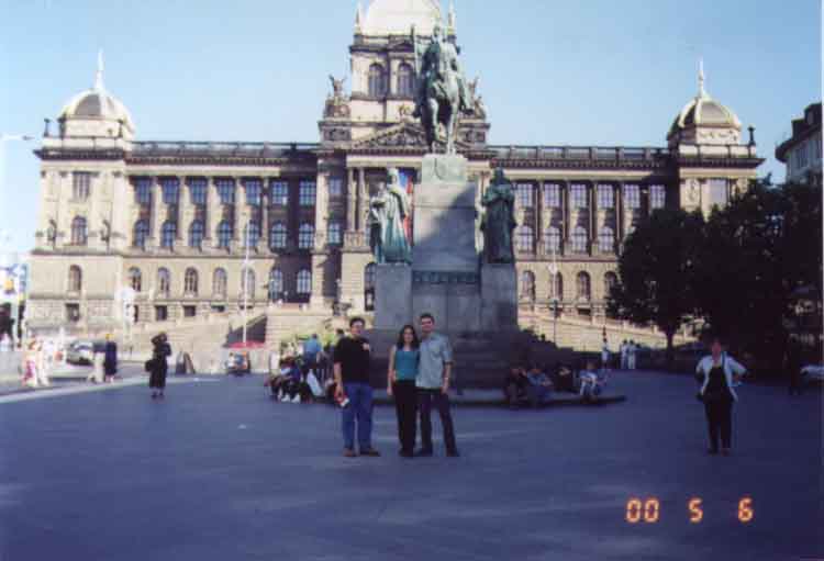 If picture is not shown here, it probably doesnot exist for this quality ... (choose another quality)