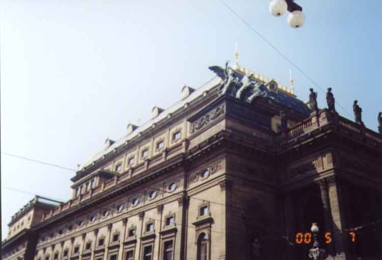 If picture is not shown here, it probably doesnot exist for this quality ... (choose another quality)