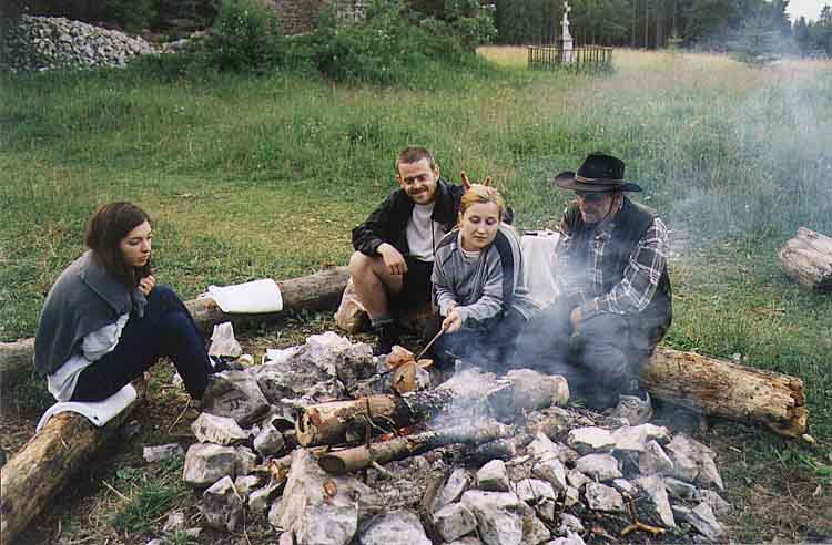 If picture is not shown here, it probably doesnot exist for this quality ... (choose another quality)