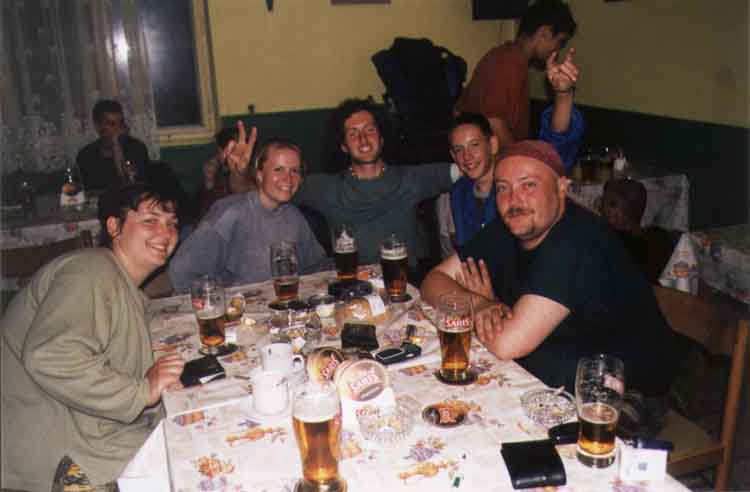 If picture is not shown here, it probably doesnot exist for this quality ... (choose another quality)