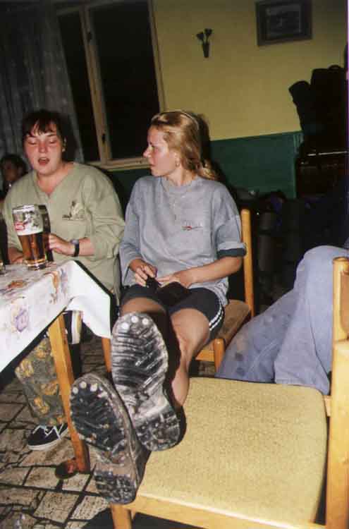 If picture is not shown here, it probably doesnot exist for this quality ... (choose another quality)