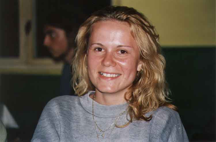 If picture is not shown here, it probably doesnot exist for this quality ... (choose another quality)