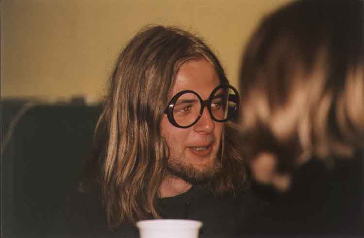 If picture is not shown here, it probably doesnot exist for this quality ... (choose another quality)