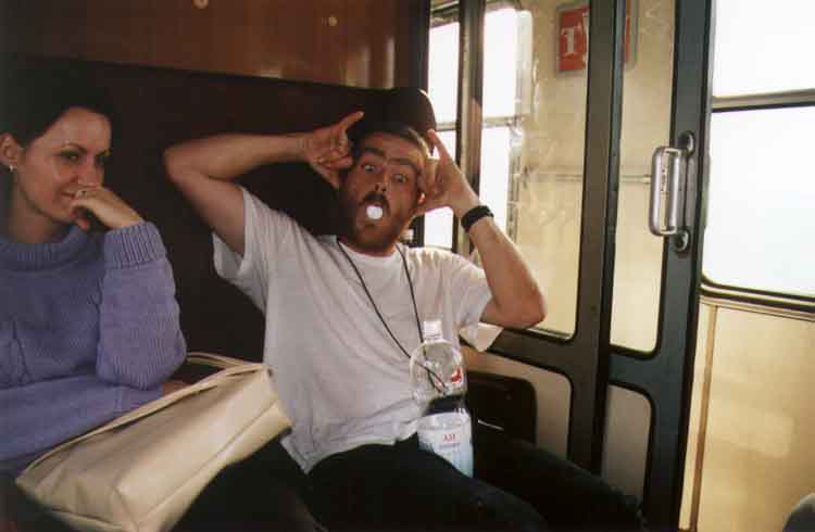 If picture is not shown here, it probably doesnot exist for this quality ... (choose another quality)