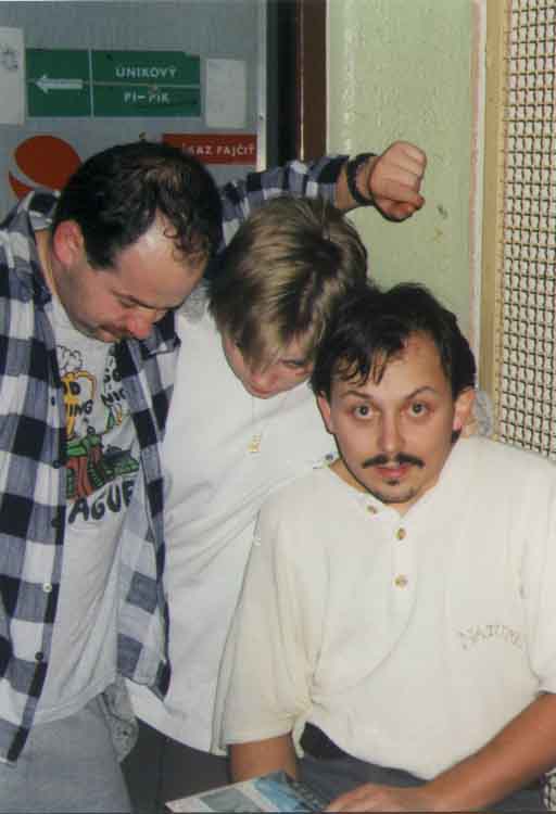 If picture is not shown here, it probably doesnot exist for this quality ... (choose another quality)