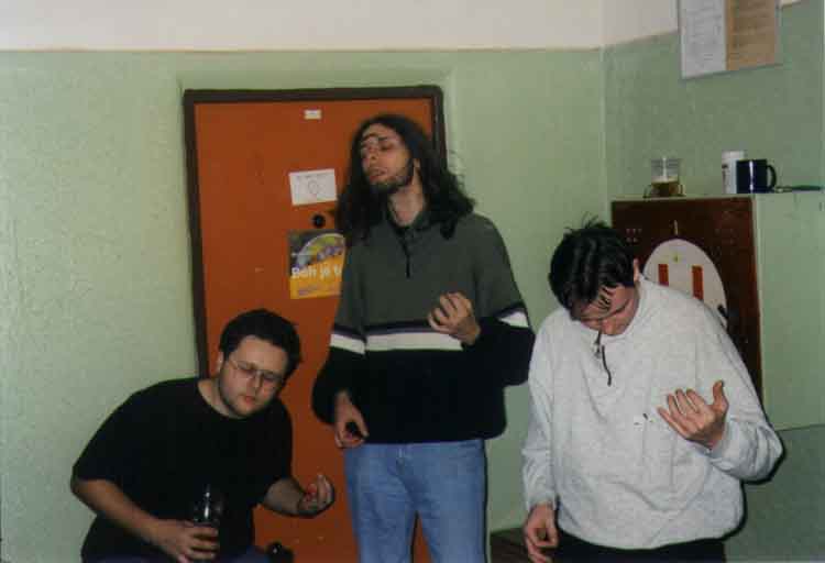 If picture is not shown here, it probably doesnot exist for this quality ... (choose another quality)