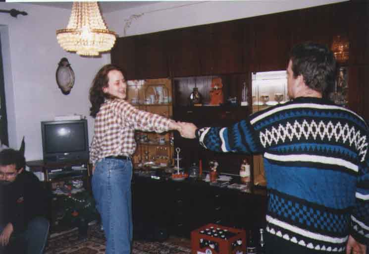 If picture is not shown here, it probably doesnot exist for this quality ... (choose another quality)