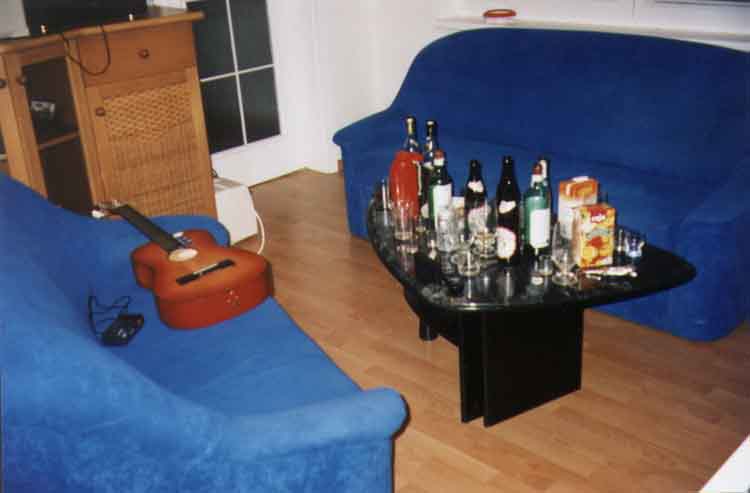 If picture is not shown here, it probably doesnot exist for this quality ... (choose another quality)