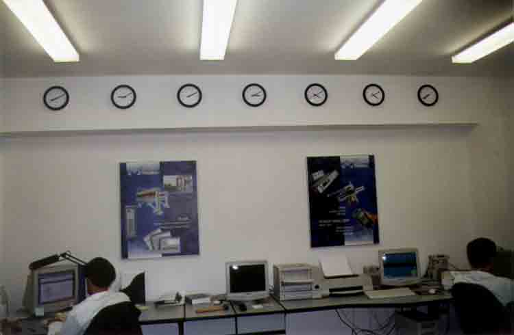 If picture is not shown here, it probably doesnot exist for this quality ... (choose another quality)