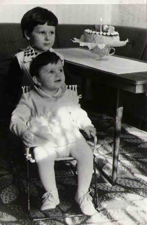 If picture is not shown here, it probably doesnot exist for this quality ... (choose another quality)