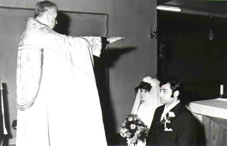 If picture is not shown here, it probably doesnot exist for this quality ... (choose another quality)