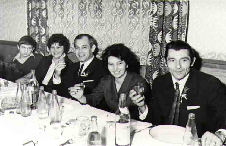 If picture is not shown here, it probably doesnot exist for this quality ... (choose another quality)