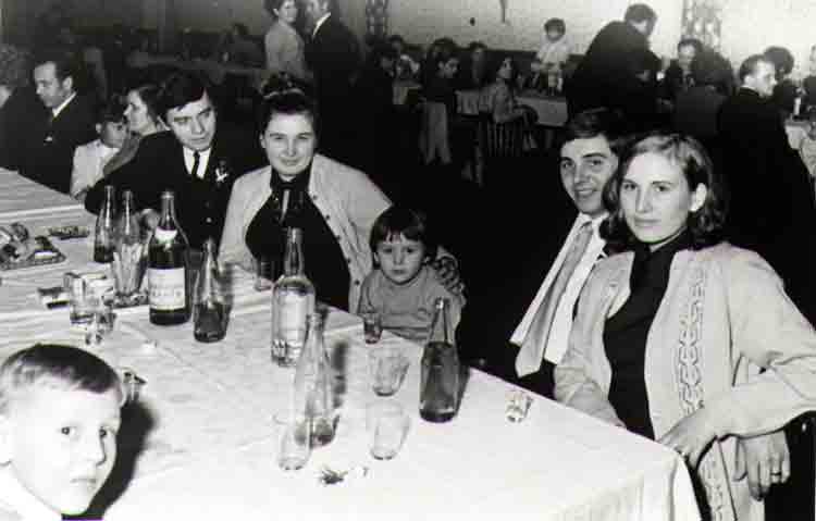 If picture is not shown here, it probably doesnot exist for this quality ... (choose another quality)