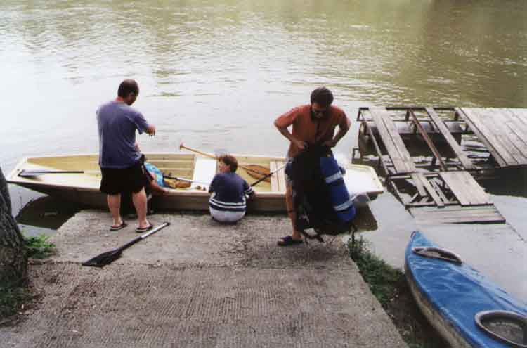 If picture is not shown here, it probably doesnot exist for this quality ... (choose another quality)