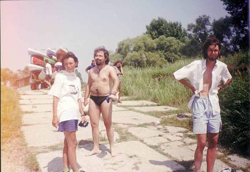 If picture is not shown here, it probably doesnot exist for this quality ... (choose another quality)