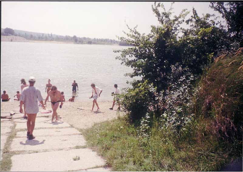 If picture is not shown here, it probably doesnot exist for this quality ... (choose another quality)