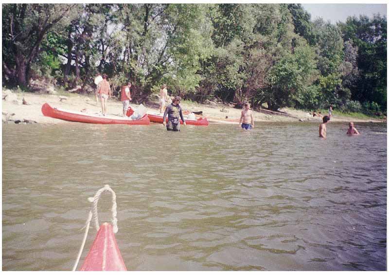 If picture is not shown here, it probably doesnot exist for this quality ... (choose another quality)