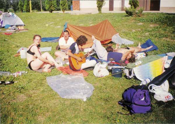 If picture is not shown here, it probably doesnot exist for this quality ... (choose another quality)