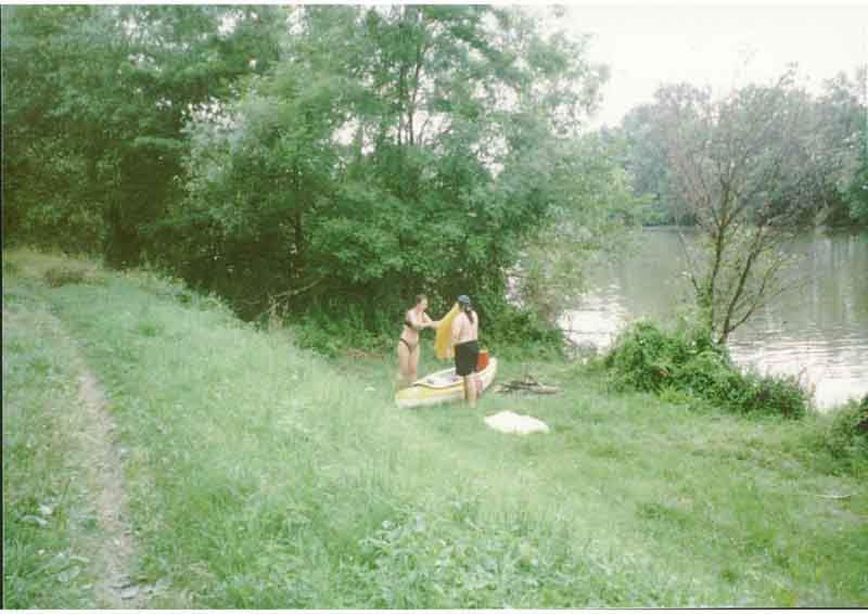 If picture is not shown here, it probably doesnot exist for this quality ... (choose another quality)