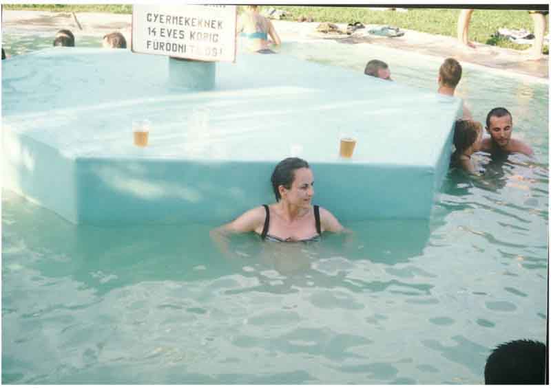 If picture is not shown here, it probably doesnot exist for this quality ... (choose another quality)