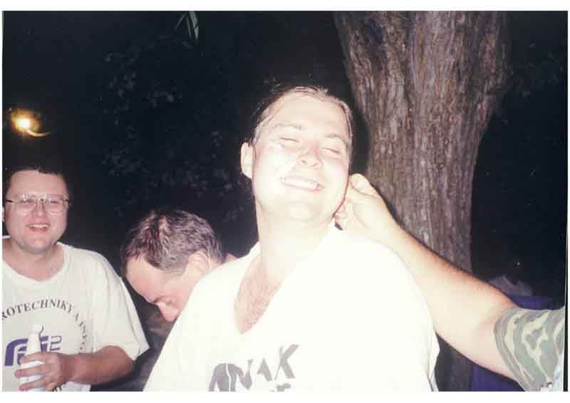 If picture is not shown here, it probably doesnot exist for this quality ... (choose another quality)