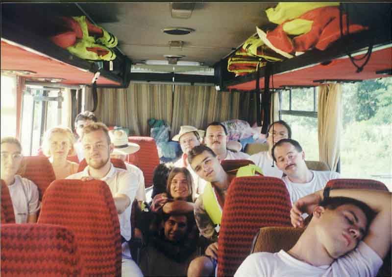 If picture is not shown here, it probably doesnot exist for this quality ... (choose another quality)