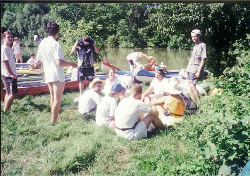 If picture is not shown here, it probably doesnot exist for this quality ... (choose another quality)