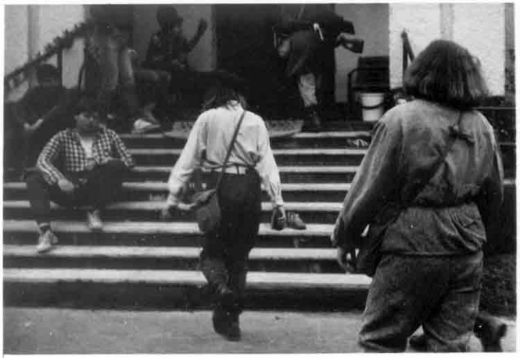 If picture is not shown here, it probably doesnot exist for this quality ... (choose another quality)