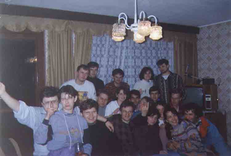 If picture is not shown here, it probably doesnot exist for this quality ... (choose another quality)