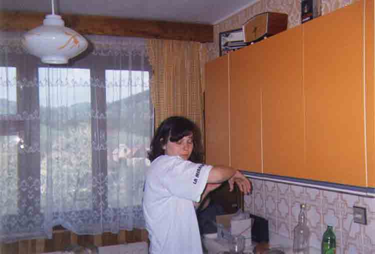 If picture is not shown here, it probably doesnot exist for this quality ... (choose another quality)