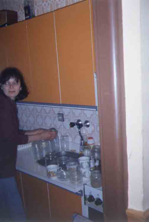 If picture is not shown here, it probably doesnot exist for this quality ... (choose another quality)