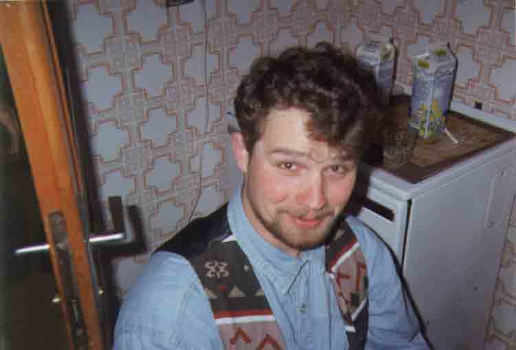 If picture is not shown here, it probably doesnot exist for this quality ... (choose another quality)