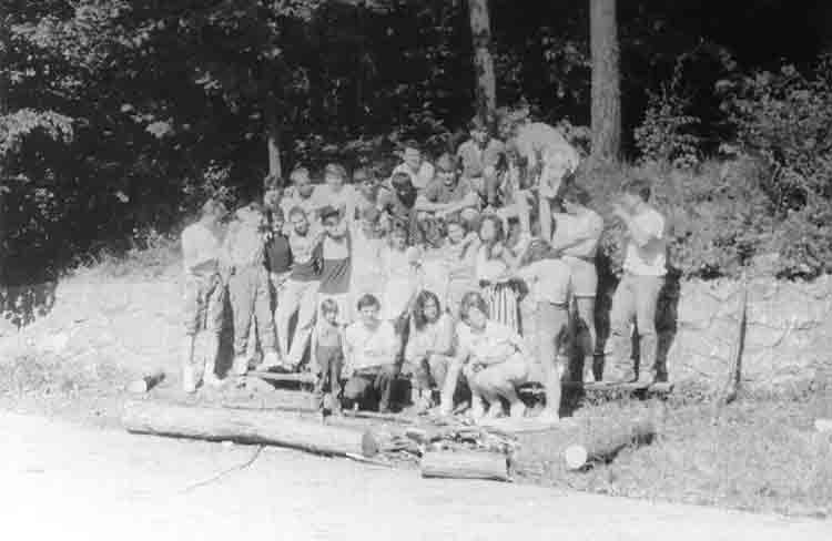 If picture is not shown here, it probably doesnot exist for this quality ... (choose another quality)