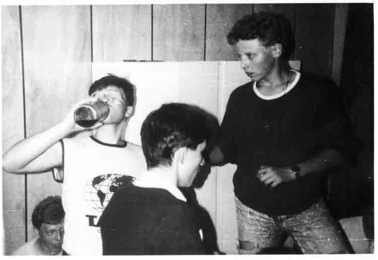 If picture is not shown here, it probably doesnot exist for this quality ... (choose another quality)