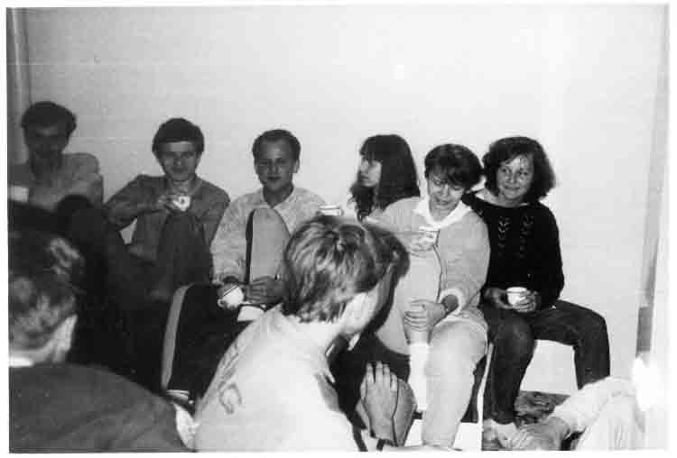 If picture is not shown here, it probably doesnot exist for this quality ... (choose another quality)