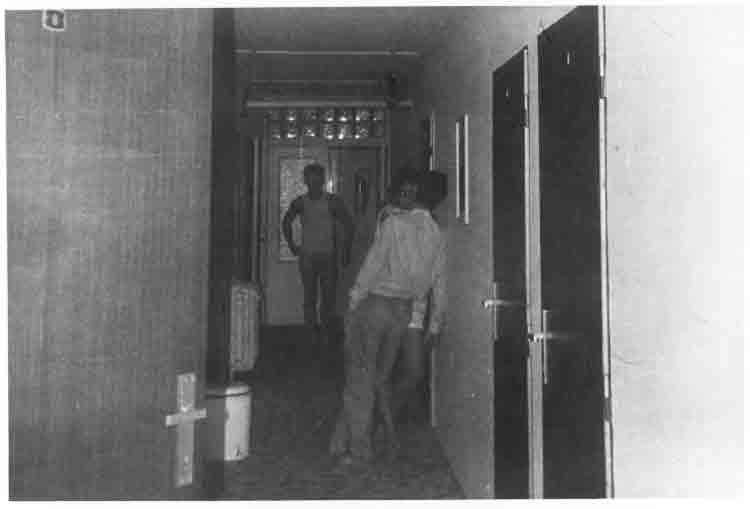 If picture is not shown here, it probably doesnot exist for this quality ... (choose another quality)